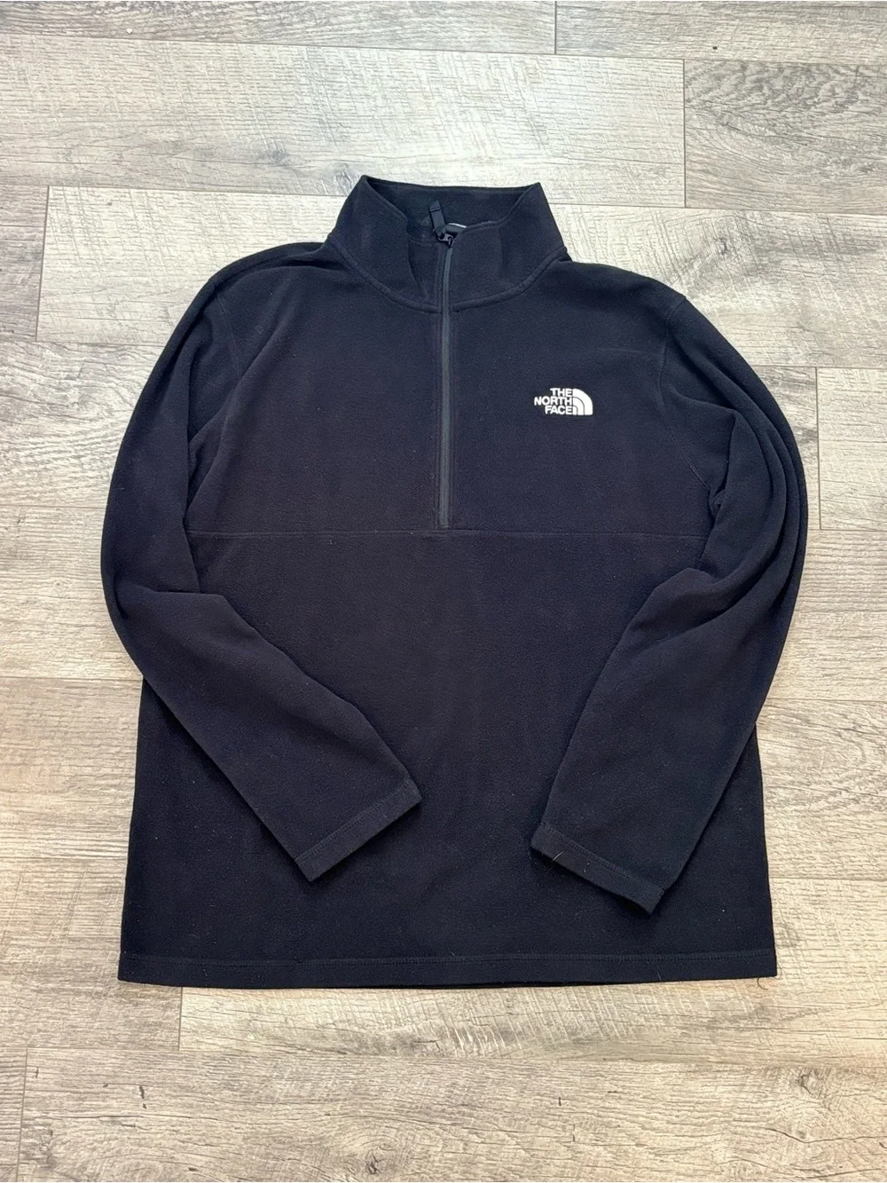 The North Face Men’s Black Half-Zip Fleece Pullover